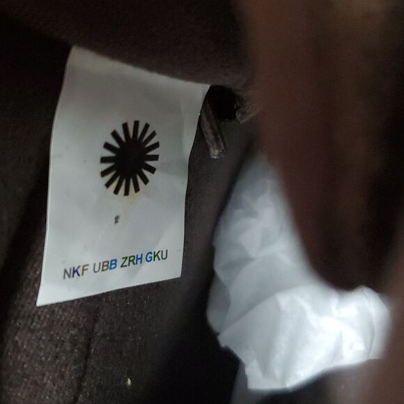 UGG Men's Emmett Waterproof Leather Duck Boot Stout Size 11 NIB - Picture 11 of 16